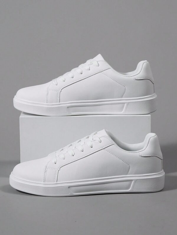 Men's Round Toe Lace Up Soft Sole Casual Athletic Shoes In White, Pu Leather Upper, Low Cut Sneakers For Spring And Autumn