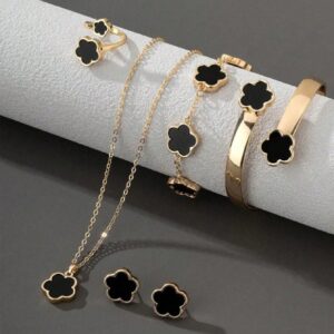 6pcs/Set Stylish Clover Pendant Necklace, Bracelet, Ring, Earrings Jewelry Set, Needs Peel Off Film